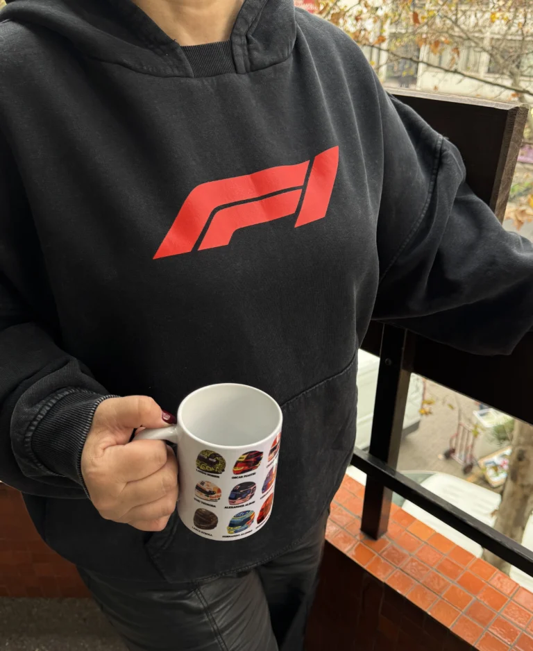 Poleron Negro F1 Grand Prix 2026 photo review
