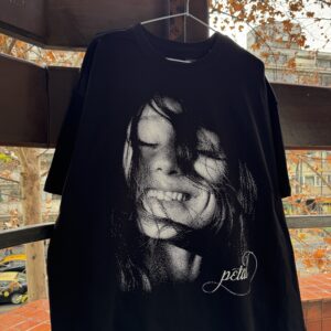 Polera Petals Ariana Grande