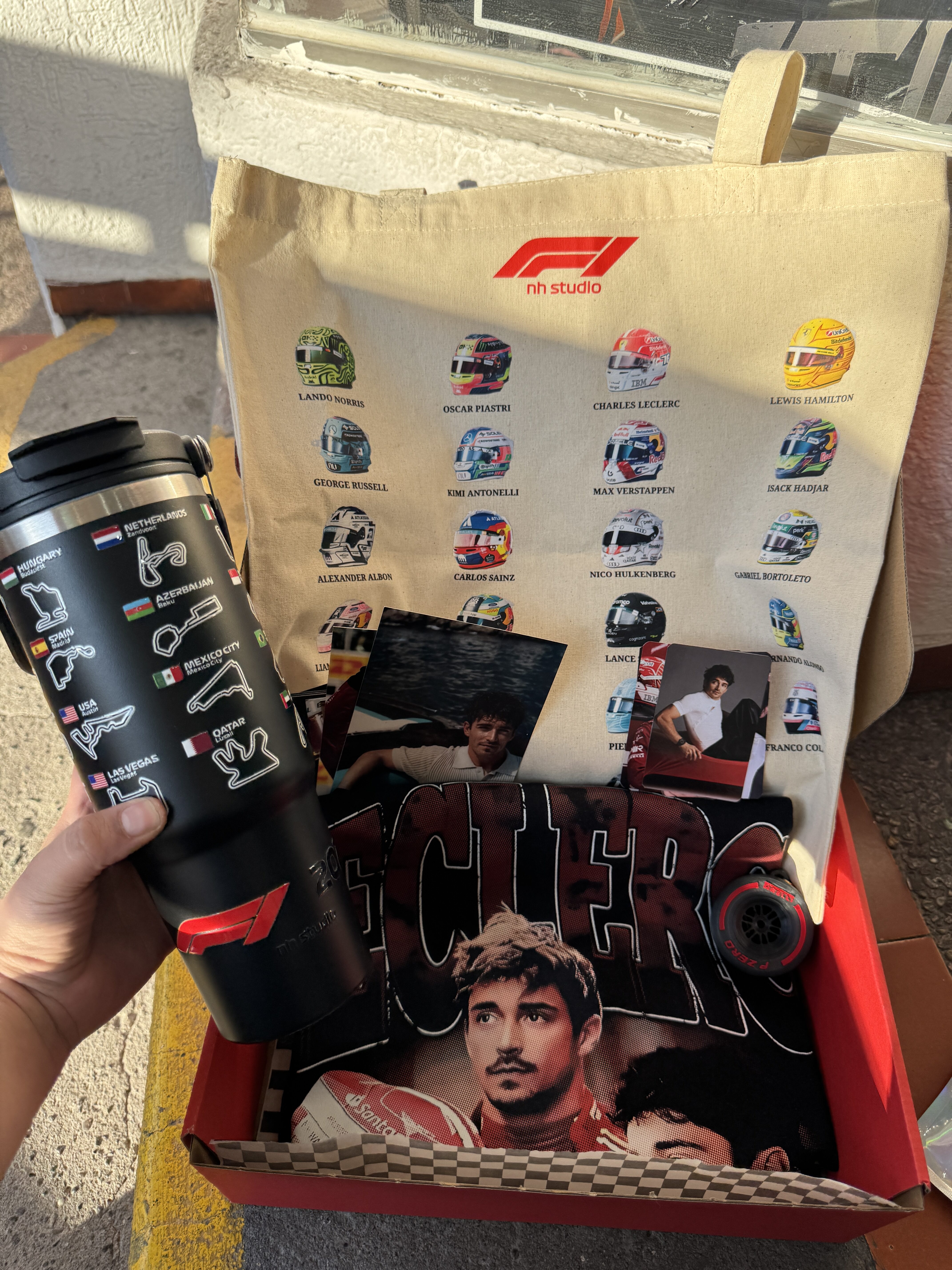Formula 1 Box Exclusiva Con Tu Piloto - Imagen 2