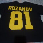 Polera Boston Riders Rozanov Heated Rivalry photo review